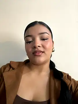 EmmaBlossom online show from October 2025 06:28:02 PM