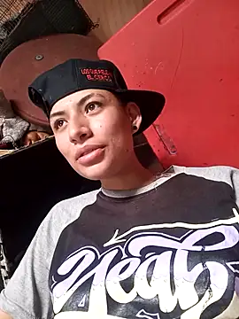 Snapshot of Owen_tomboy chatting on September 2025 06:46:02 PM Owen tomboy online show from September 2025 06:46:02 PM