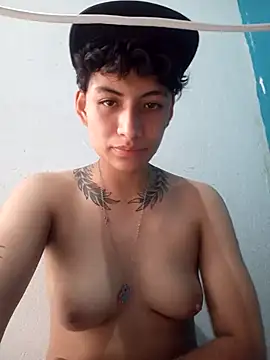 Snapshot of Owen_tomboy chatting on October 2025 08:09:02 PM Owen tomboy online show from October 2025 08:09:02 PM