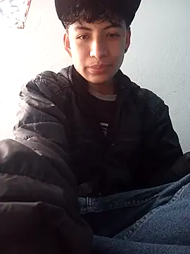 Snapshot of Owen_tomboy chatting on October 2025 03:29:01 PM Owen tomboy online show from October 2025 03:29:01 PM