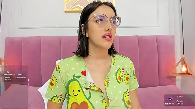 Snapshot of venusgreys1_ chatting on October 2025 11:57:02 AM venusgreys1 online show from October 2025 11:57:02 AM