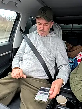 Snapshot of Young_Arab_and_Gay_Daddy chatting on November 2025 01:18:02 PM Young Arab and Gay Daddy online show from November 2025 01:18:02 PM