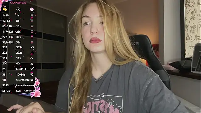 Snapshot of EvaCarter1 chatting on October 2025 08:04:02 AM EvaCarter1 online show from October 2025 08:04:02 AM