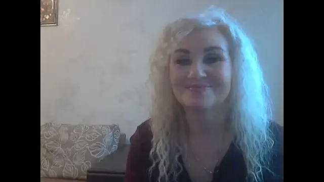 Snapshot of LadySexyBlond chatting on December 2025 05:00:01 PM LadySexyBlond online show from December 2025 05:00:01 PM