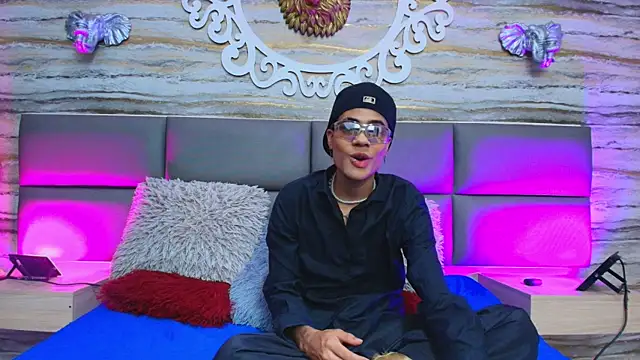 Lovers 21 online show from October 2025 07:55:01 PM