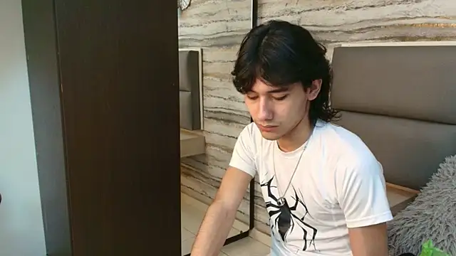 Lovers 21 online show from December 2025 03:33:02 AM