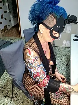 candymaxxx online show from October 2025 06:19:02 PM