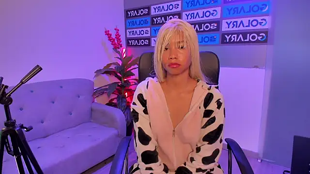 Snapshot of luna_owens chatting on September 2025 11:37:01 AM luna owens online show from September 2025 11:37:01 AM