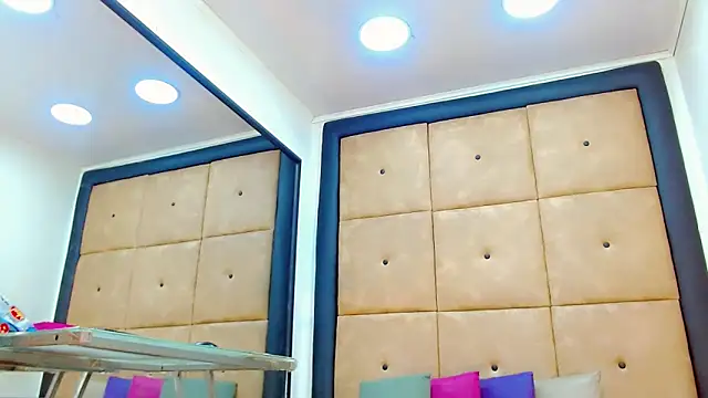 Snapshot of katherine_x1 chatting on December 2025 09:52:01 PM katherine x1 online show from December 2025 09:52:01 PM