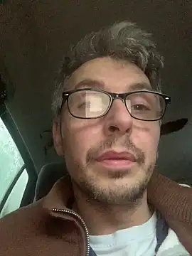 CerveniXXL online show from November 2025 07:36:02 AM