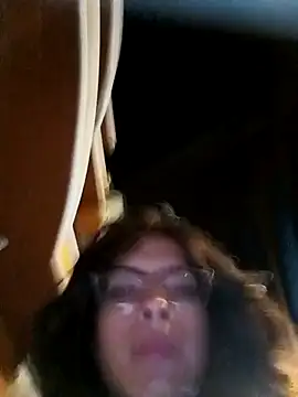 SoftieUwU online show from October 2025 05:03:02 AM