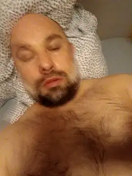 Snapshot of CristalDad chatting on October 2025 11:24:02 PM CristalDad online show from October 2025 11:24:02 PM