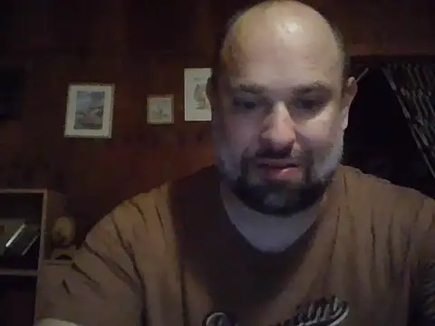 Snapshot of CristalDad chatting on October 2025 05:57:02 PM CristalDad online show from October 2025 05:57:02 PM