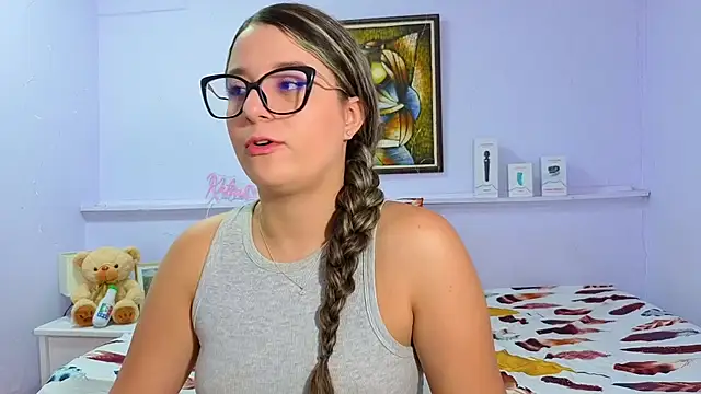 katiaa lovv online show from October 2025 12:01:02 PM