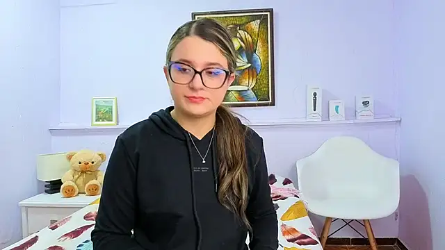 katiaa lovv online show from October 2025 11:57:02 AM