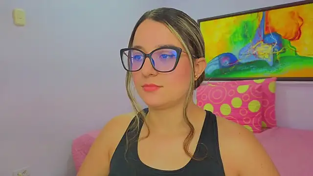 katiaa lovv online show from May 2026 12:23:01 PM