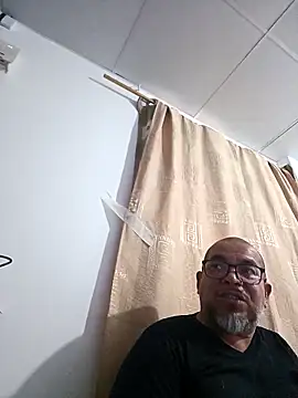 Snapshot of ANTHONYHOTT69 chatting on November 2025 08:31:01 PM ANTHONYHOTT69 online show from November 2025 08:31:01 PM