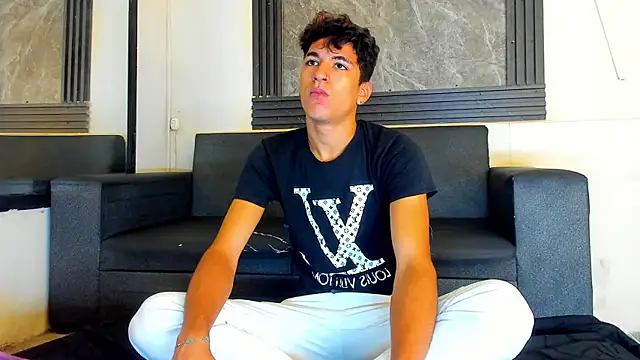 Stiben boy online show from January 2026 01:27:02 PM