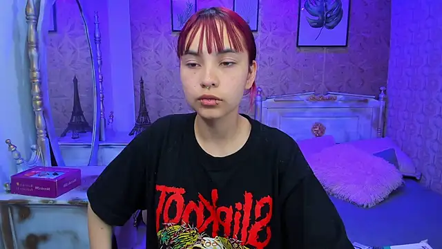 Snapshot of Megane_whitte chatting on October 2025 02:41:02 AM Megane whitte online show from October 2025 02:41:02 AM