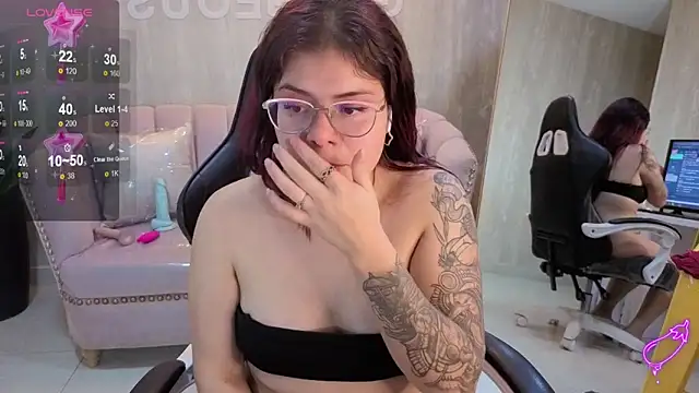 draviana a  online show from November 2025 03:03:01 PM