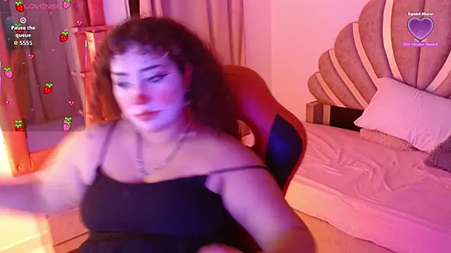 BlueeVelvet online show from October 2025 10:44:02 PM