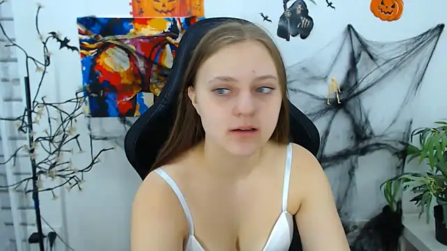 Snapshot of ArinaBelle chatting on October 2025 12:23:02 PM ArinaBelle online show from October 2025 12:23:02 PM