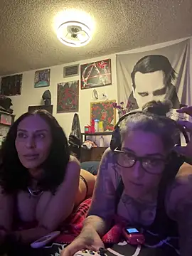 Snapshot of inkdmagz chatting on November 2025 12:42:02 AM inkdmagz online show from November 2025 12:42:02 AM