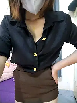 Snapshot of Quynhbabysexy chatting on November 2025 02:28:01 PM Quynhbabysexy online show from November 2025 02:28:01 PM