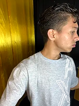 preston and slade online show from November 2025 08:08:02 PM