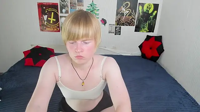Snapshot of Cattie_w_ chatting on June 2026 01:19:01 AM Cattie w online show from June 2026 01:19:01 AM