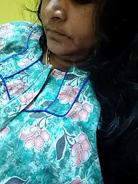 Snapshot of navyasree143 chatting on October 2025 04:35:02 AM navyasree143 online show from October 2025 04:35:02 AM