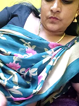 Snapshot of navyasree143 chatting on October 2025 04:40:02 PM navyasree143 online show from October 2025 04:40:02 PM