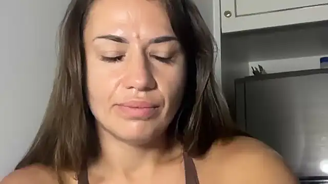 Roriann online show from March 2026 01:52:01 PM