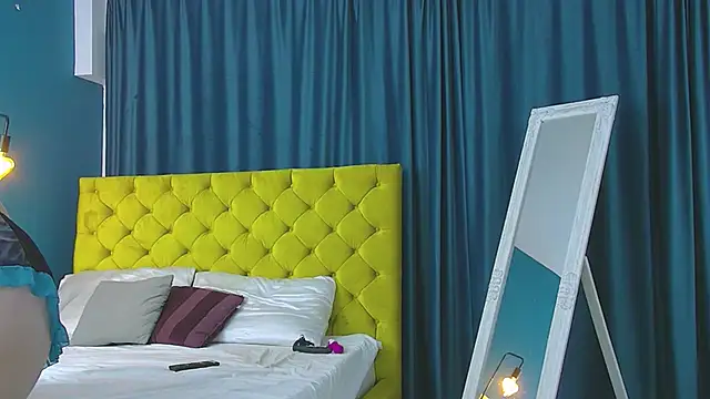 Snapshot of RubyHills chatting on October 2025 05:11:02 AM RubyHills online show from October 2025 05:11:02 AM