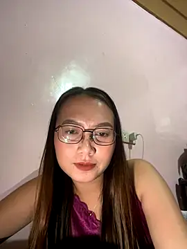 Snapshot of pinayscarlet chatting on November 2025 05:34:01 PM pinayscarlet online show from November 2025 05:34:01 PM