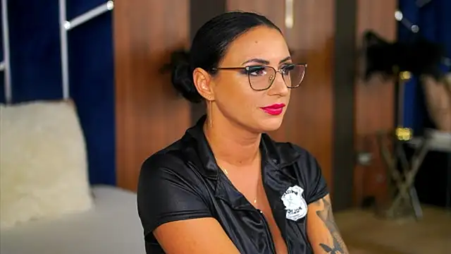 Snapshot of MistyWooods chatting on October 2025 07:57:02 PM MistyWooods online show from October 2025 07:57:02 PM