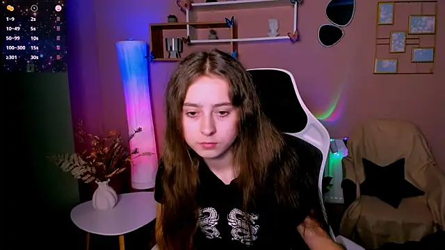 Snapshot of rebecca_smile chatting on November 2025 01:22:04 PM rebecca smile online show from November 2025 01:22:04 PM