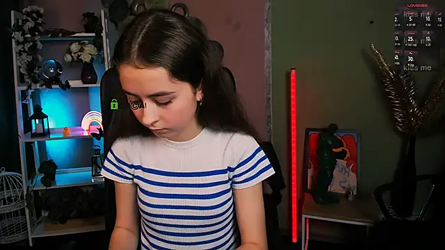 Snapshot of rebecca_smile chatting on November 2025 12:42:01 PM rebecca smile online show from November 2025 12:42:01 PM