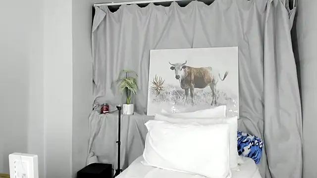 Snapshot of ConnieSmall24 chatting on October 2025 12:33:02 AM ConnieSmall24 online show from October 2025 12:33:02 AM