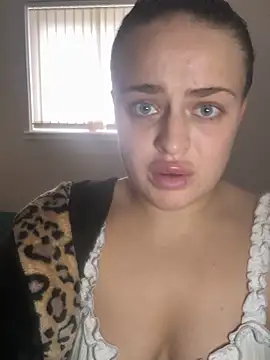 Roxy 30 online show from November 2025 01:10:01 PM