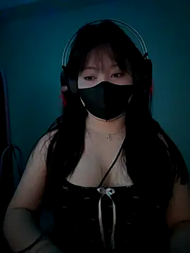 Snapshot of Lilybellle chatting on September 2025 01:15:02 PM Lilybellle online show from September 2025 01:15:02 PM