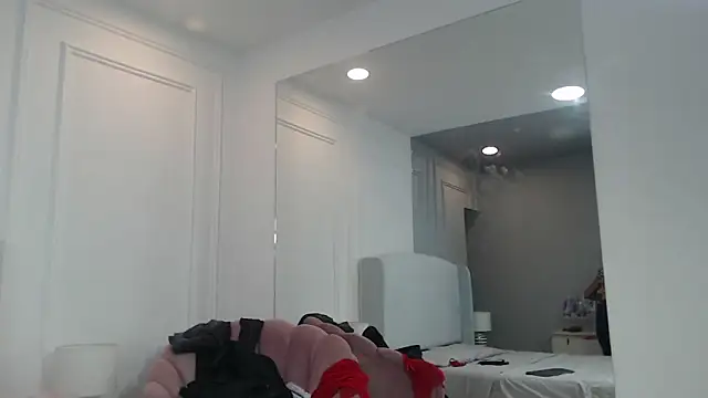 Snapshot of ChantalGarner chatting on October 2025 12:50:02 PM ChantalGarner online show from October 2025 12:50:02 PM