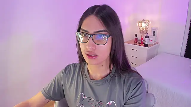 Snapshot of cherrylady_02 chatting on October 2025 12:14:02 PM cherrylady 02 online show from October 2025 12:14:02 PM