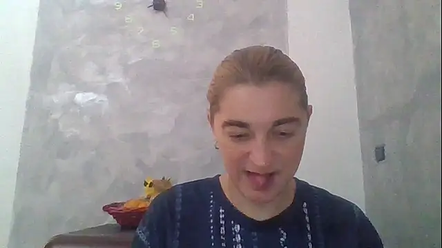 Snapshot of GoldenAngelMilf chatting on March 2026 07:25:01 AM GoldenAngelMilf online show from March 2026 07:25:01 AM