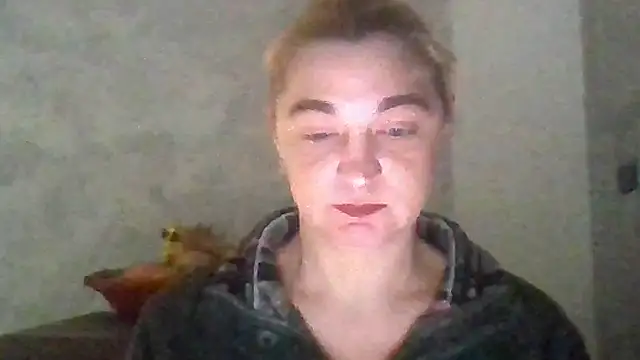 Snapshot of GoldenAngelMilf chatting on March 2026 12:41:02 PM GoldenAngelMilf online show from March 2026 12:41:02 PM