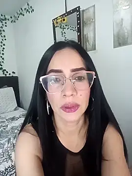 YaraDuartee online show from March 2026 11:23:02 PM