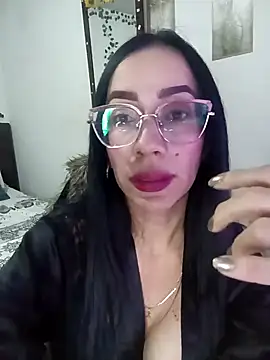 YaraDuartee online show from March 2026 02:04:02 AM