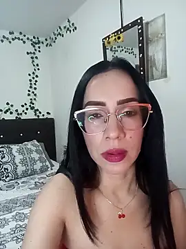 YaraDuartee online show from March 2026 09:07:01 PM