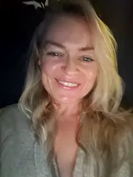 Snapshot of demidelightfulxx chatting on September 2025 07:41:02 PM demidelightfulxx online show from September 2025 07:41:02 PM