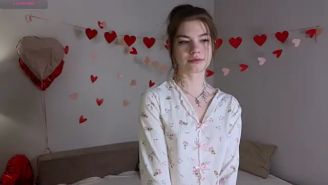 Snapshot of TwixieGuo chatting on March 2026 11:27:01 AM TwixieGuo online show from March 2026 11:27:01 AM